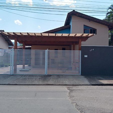 Casa Estilo Minimalista Em Ubatuba Villa Exteriör bild